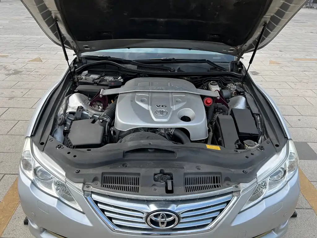 Toyota Reiz