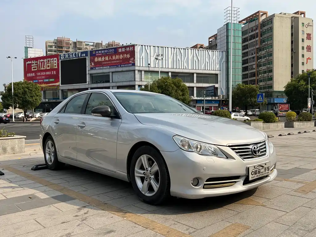 Toyota Reiz