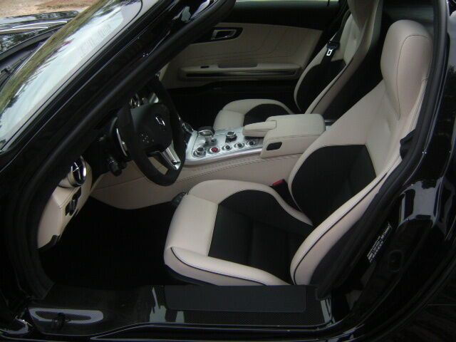 Mercedes-Benz SLS AMG