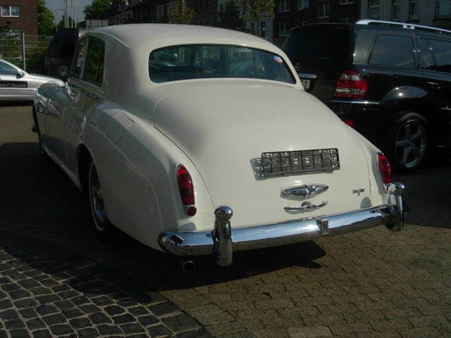 Rolls-Royce Silver Cloud