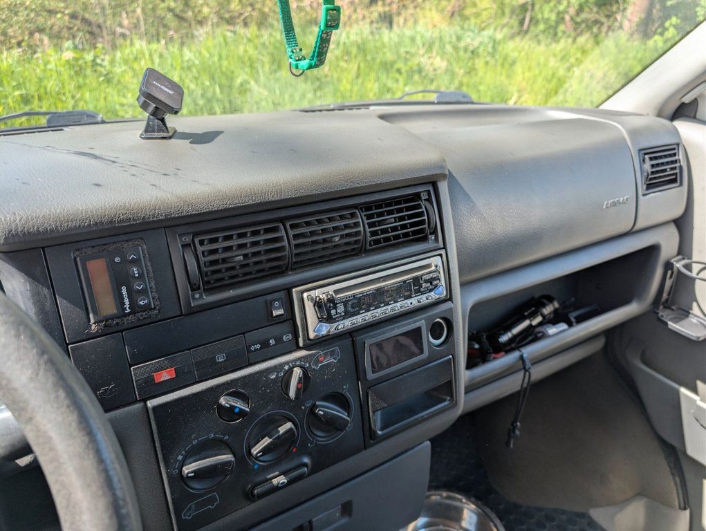 Volkswagen T4 Caravelle