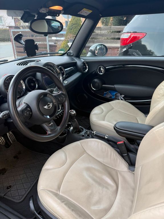 MINI John Cooper Works Cabrio