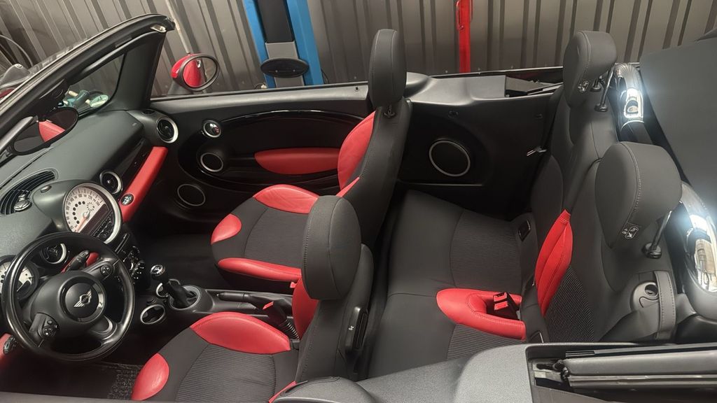 MINI Cooper Cabrio