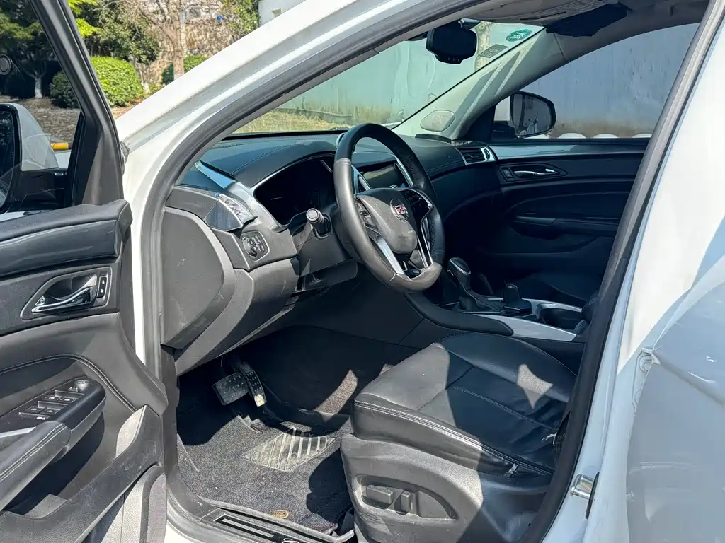 Cadillac SRX