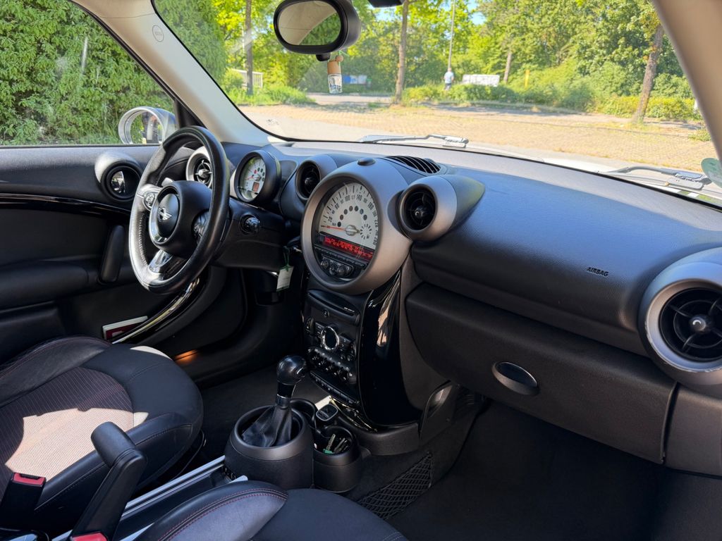 MINI Countryman D (Cooper)