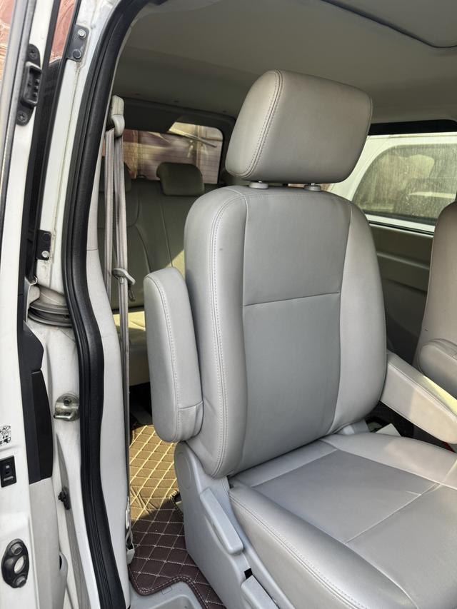 JAC Group Refine M5
