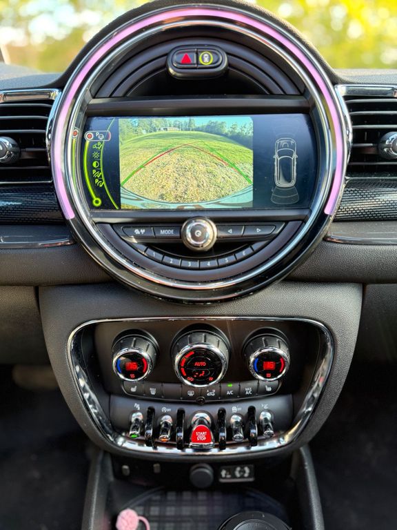 MINI Cooper Clubman