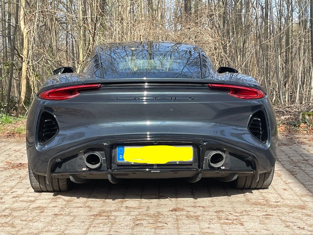 Lotus Emira