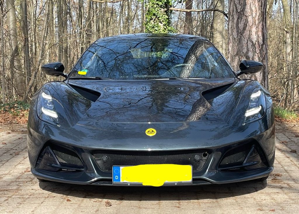 Lotus Emira
