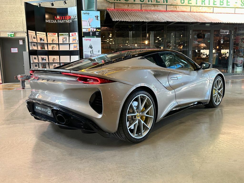Lotus Emira