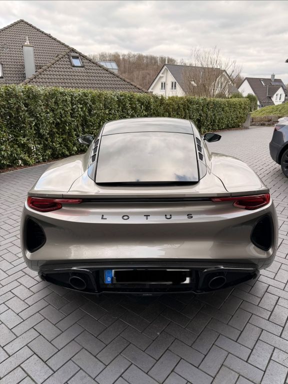 Lotus Emira