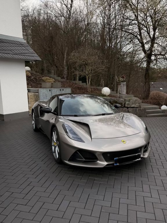Lotus Emira