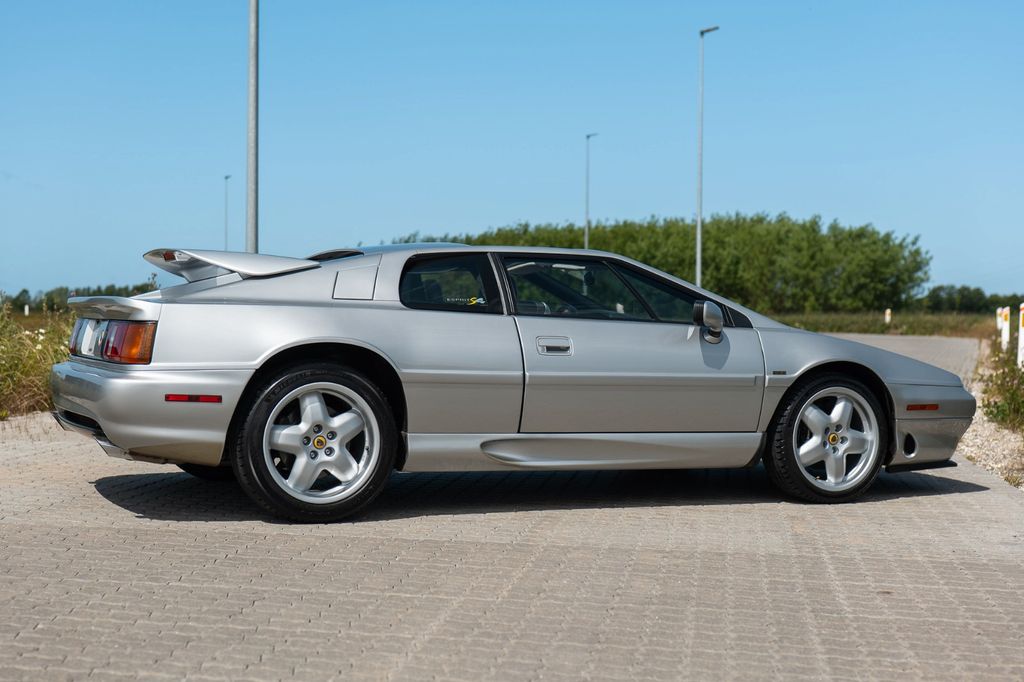 Lotus Esprit