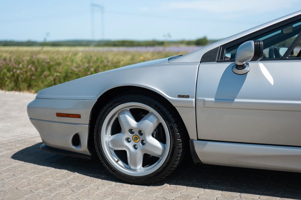 Lotus Esprit