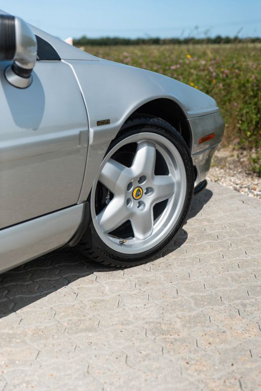 Lotus Esprit
