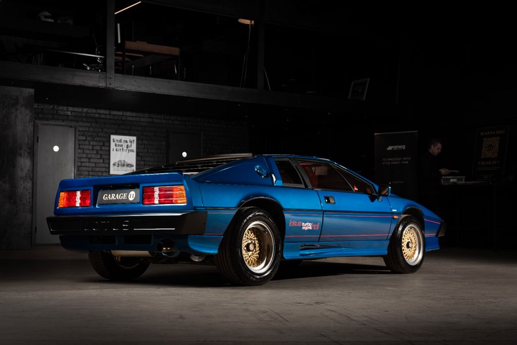 Lotus Esprit
