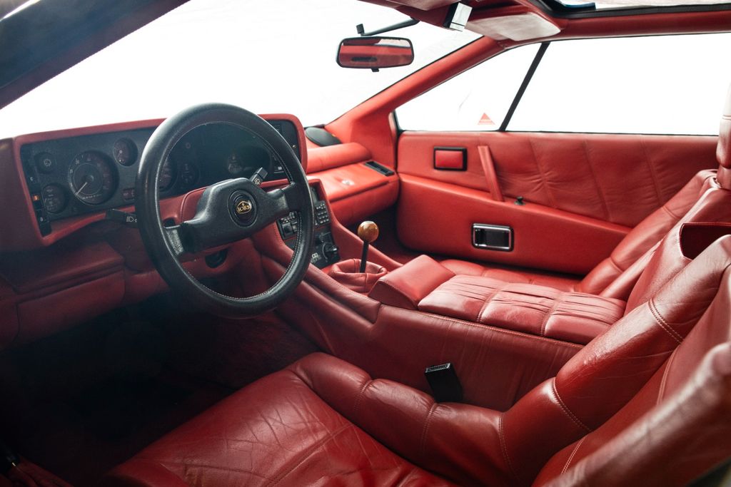 Lotus Esprit