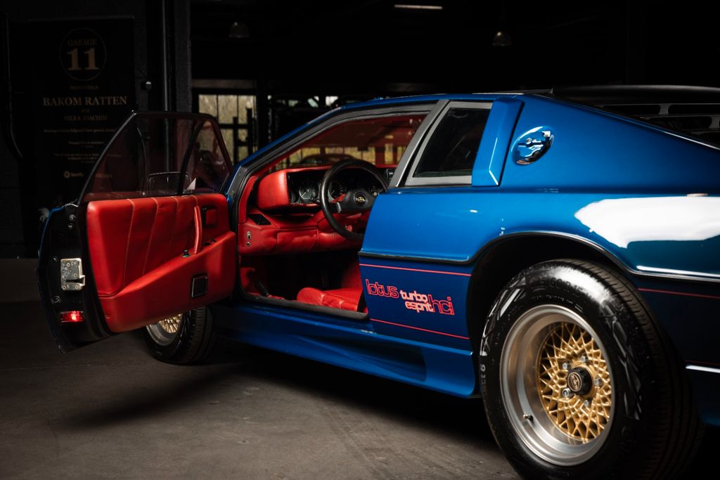 Lotus Esprit