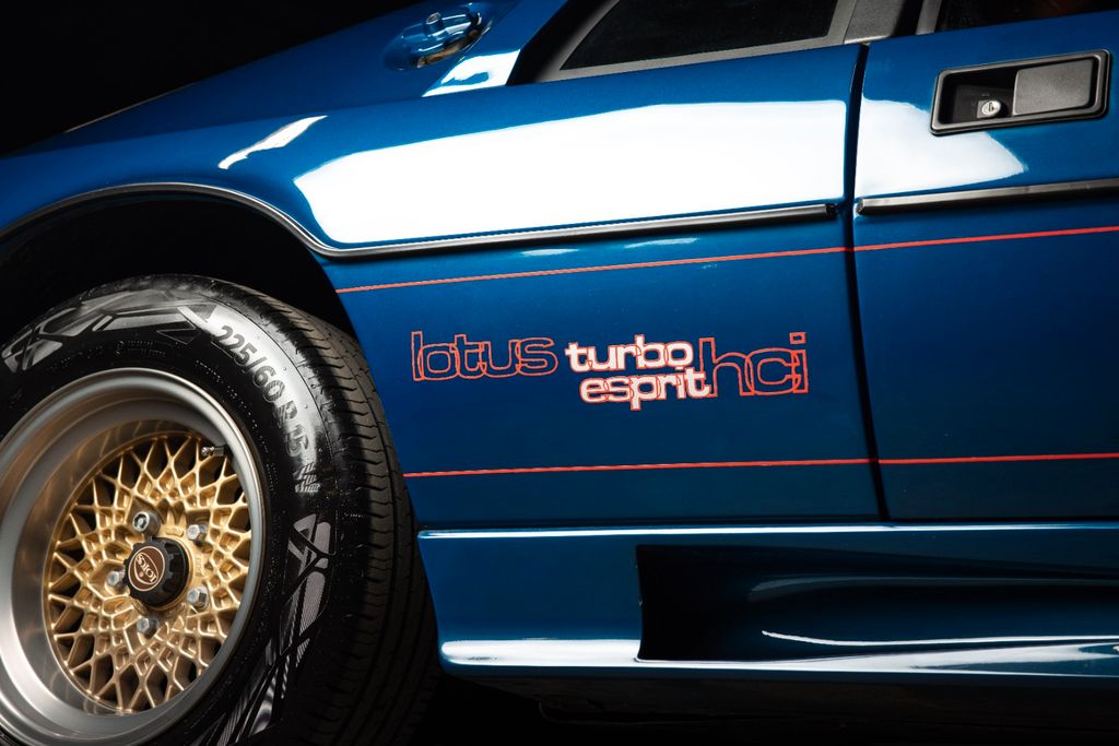 Lotus Esprit
