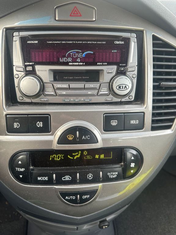 Kia Carens