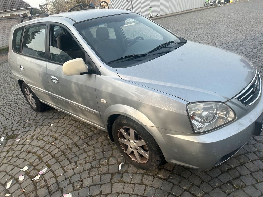 Kia Carens