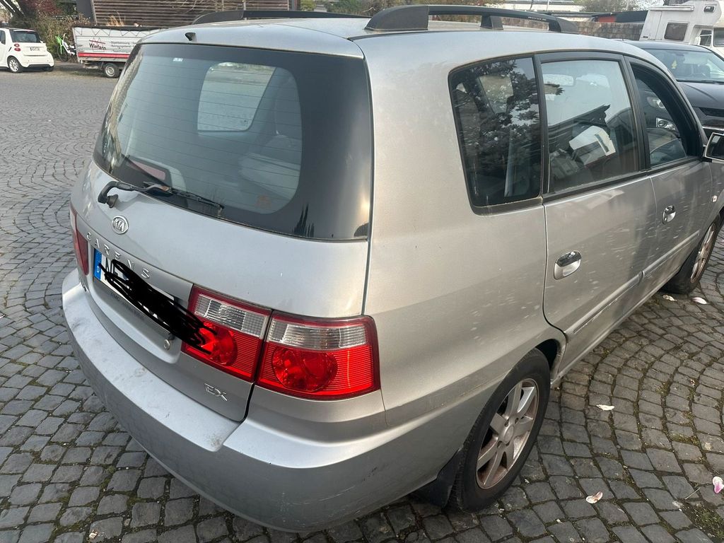 Kia Carens