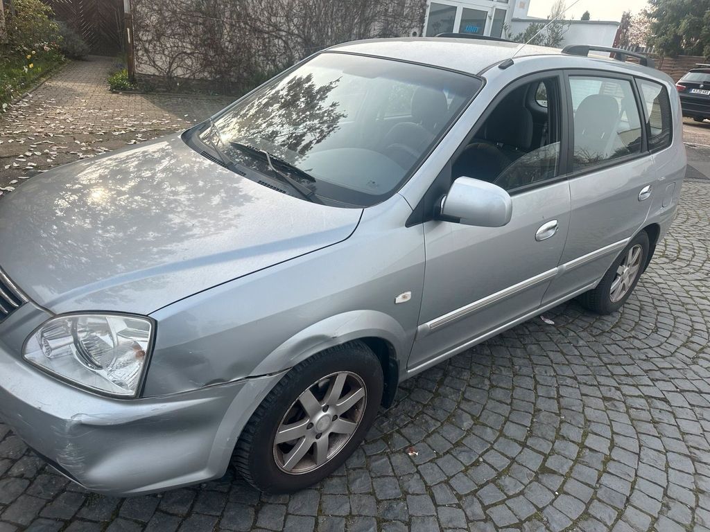 Kia Carens