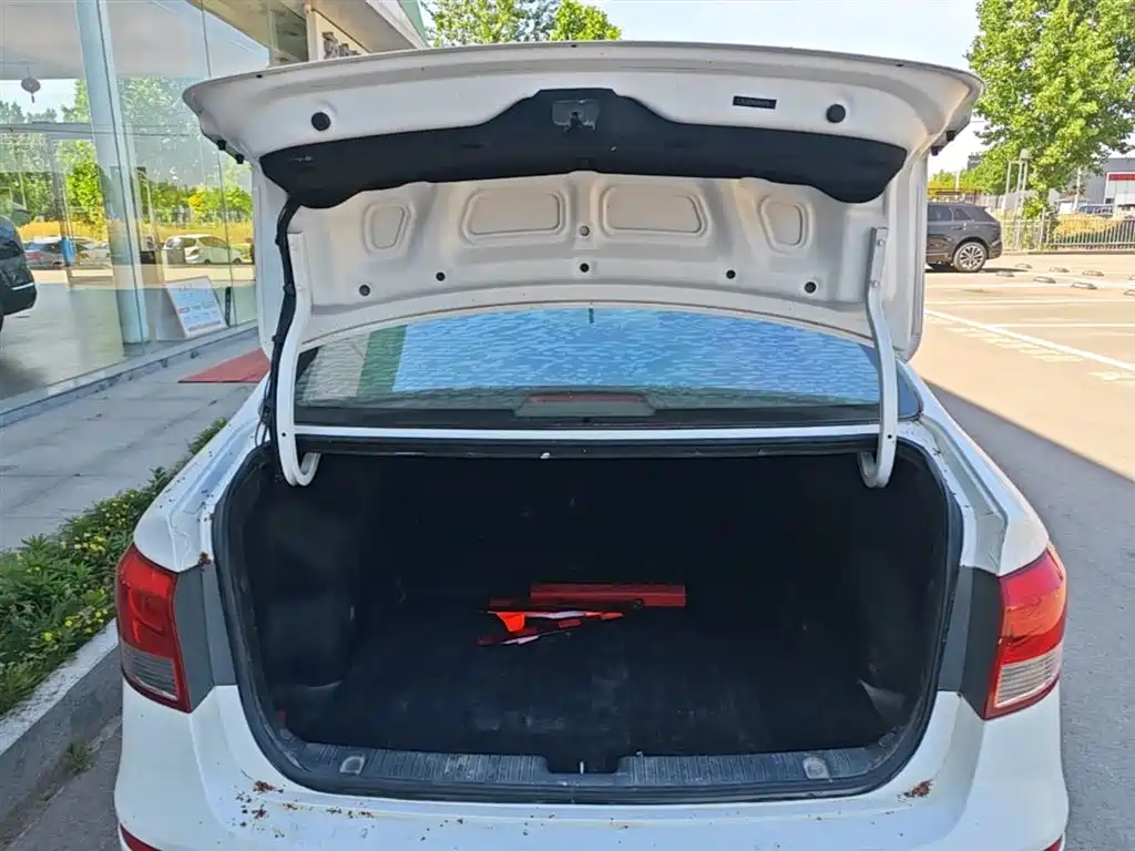 Kia K2