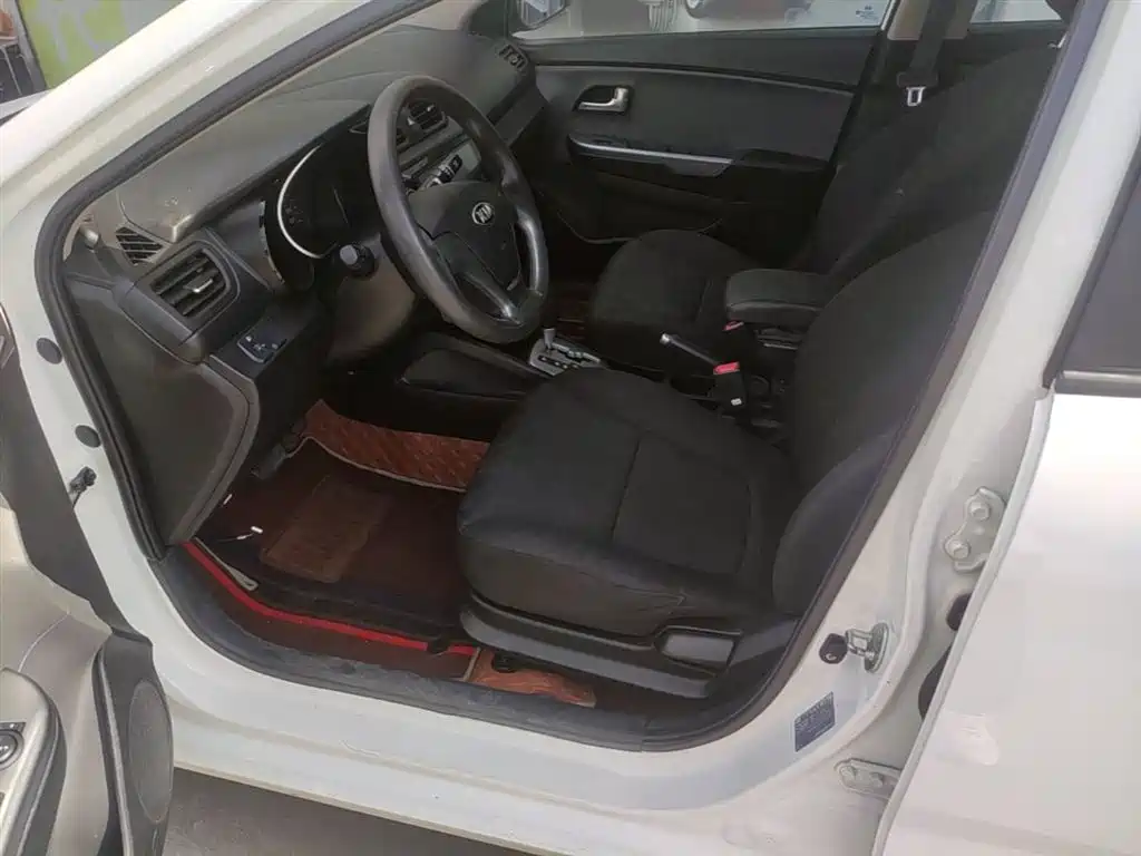 Kia K2