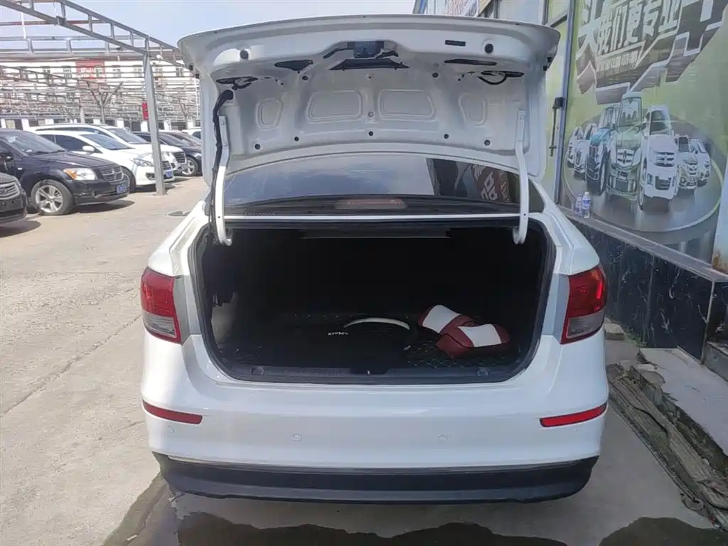 Kia K2