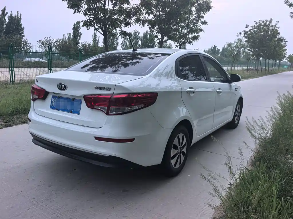 Kia K2
