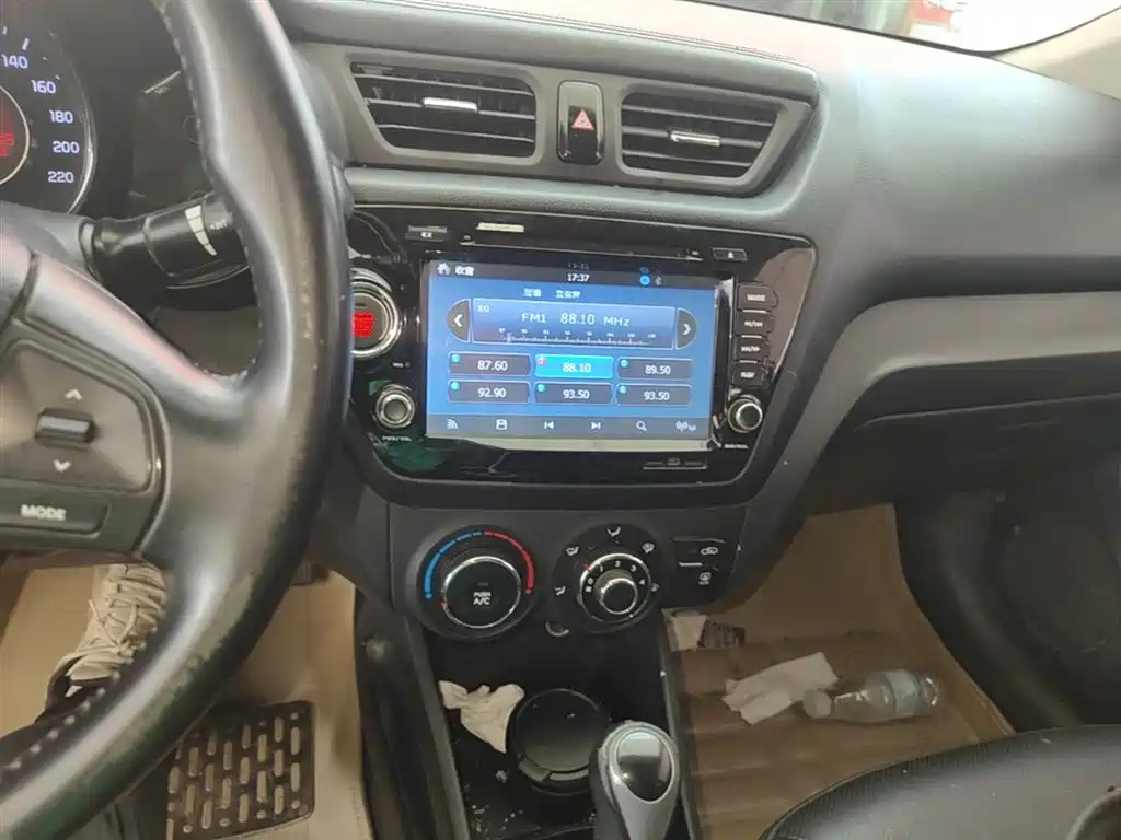Kia K2