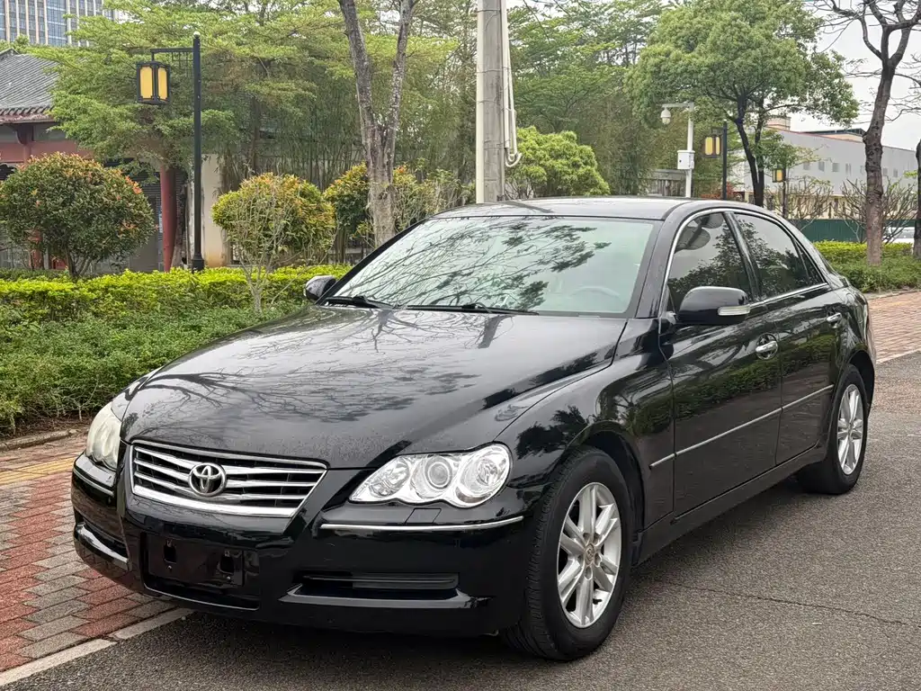 Toyota Reiz