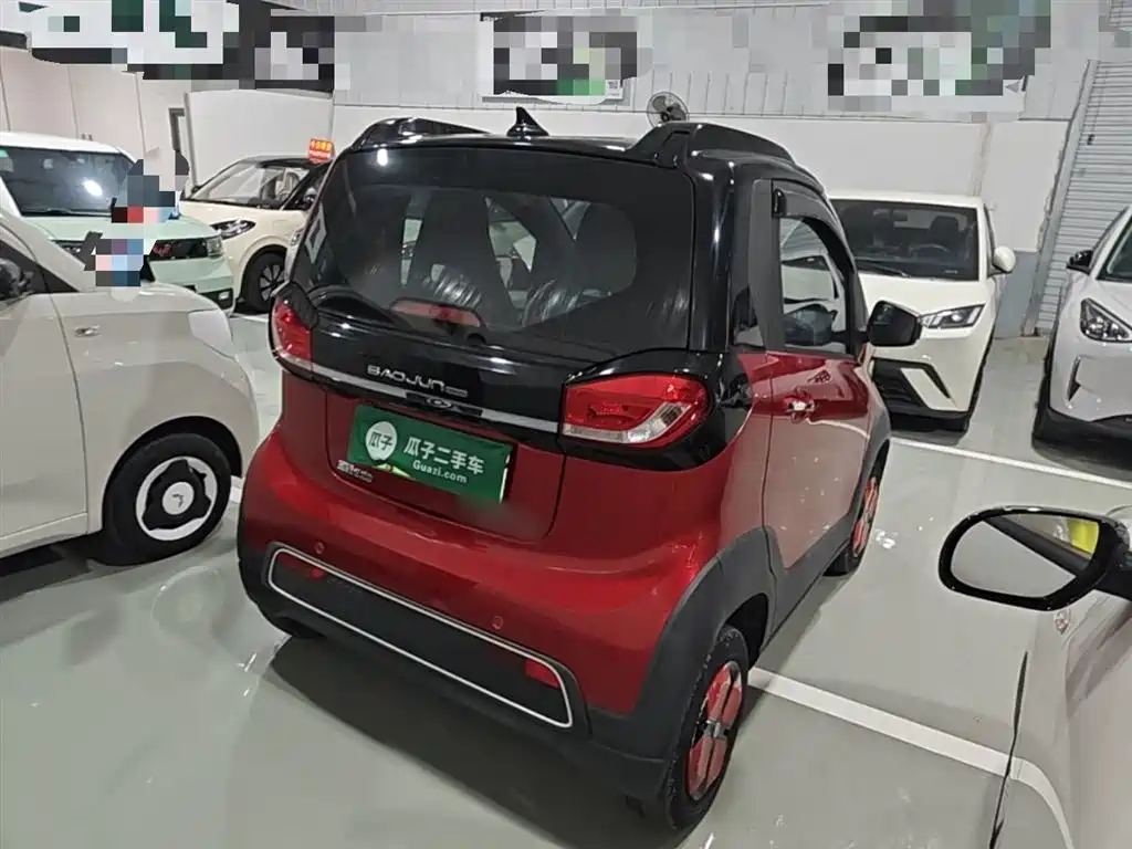 Baojun E100