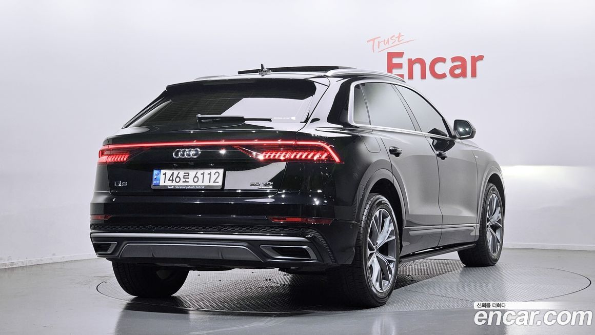 Audi Q8