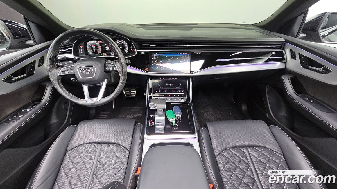 Audi Q8