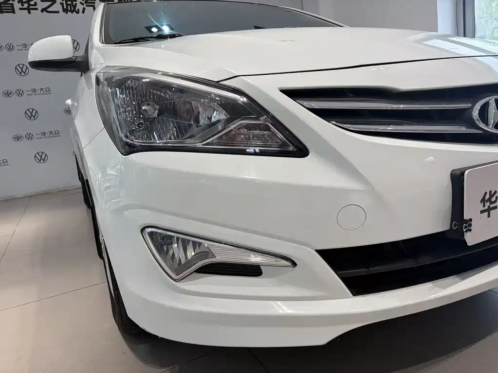 Hyundai Verna