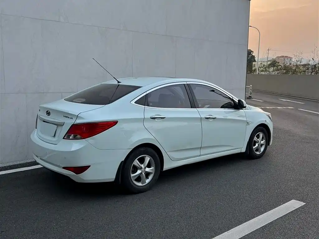 Hyundai Verna