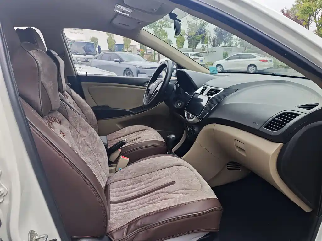 Hyundai Verna