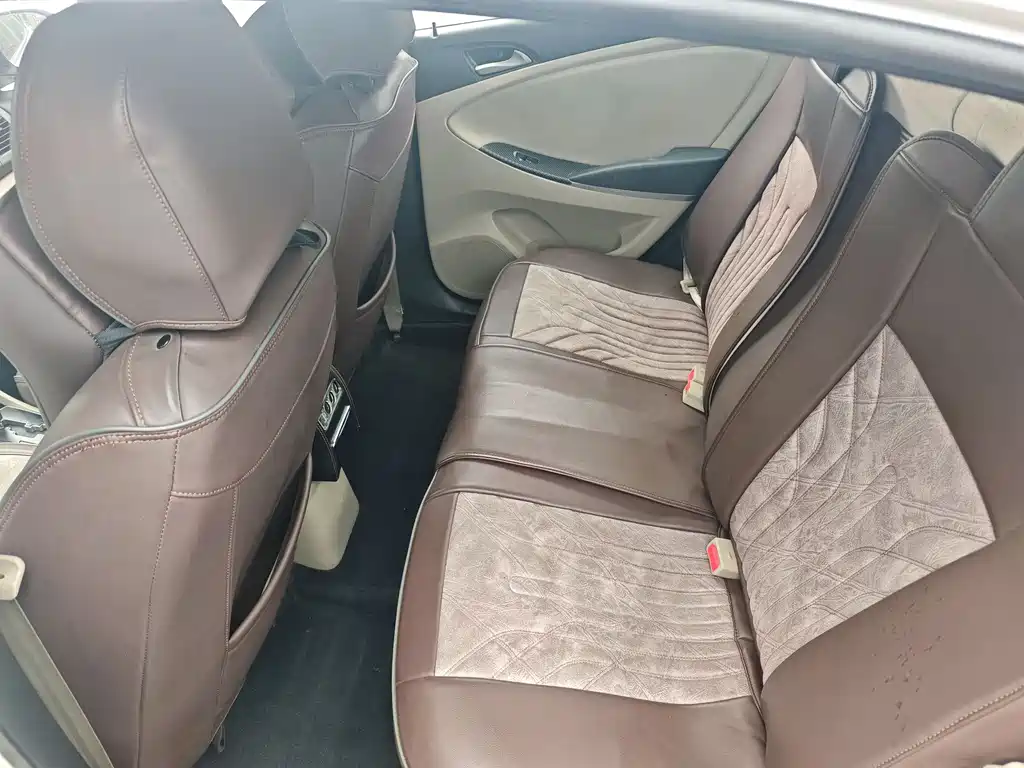 Hyundai Verna