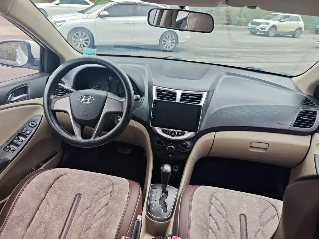 Hyundai Verna