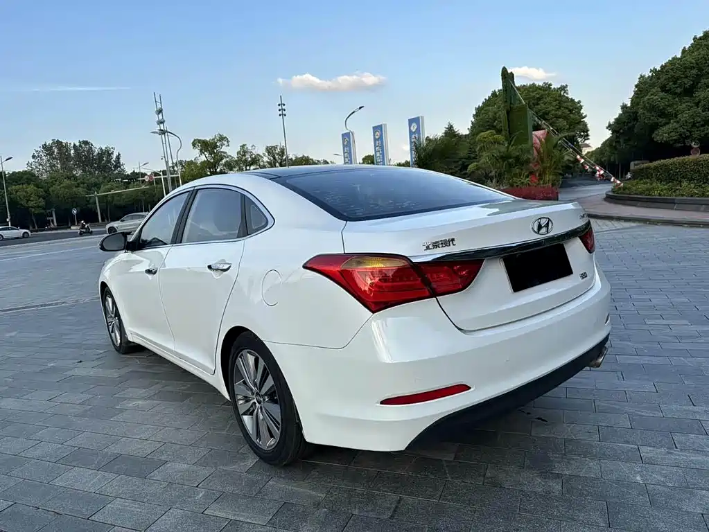 Hyundai Mistra