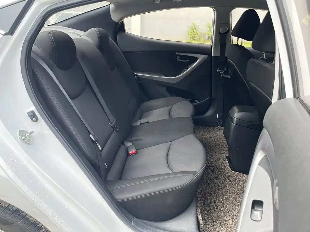 Hyundai Elantra Langdong