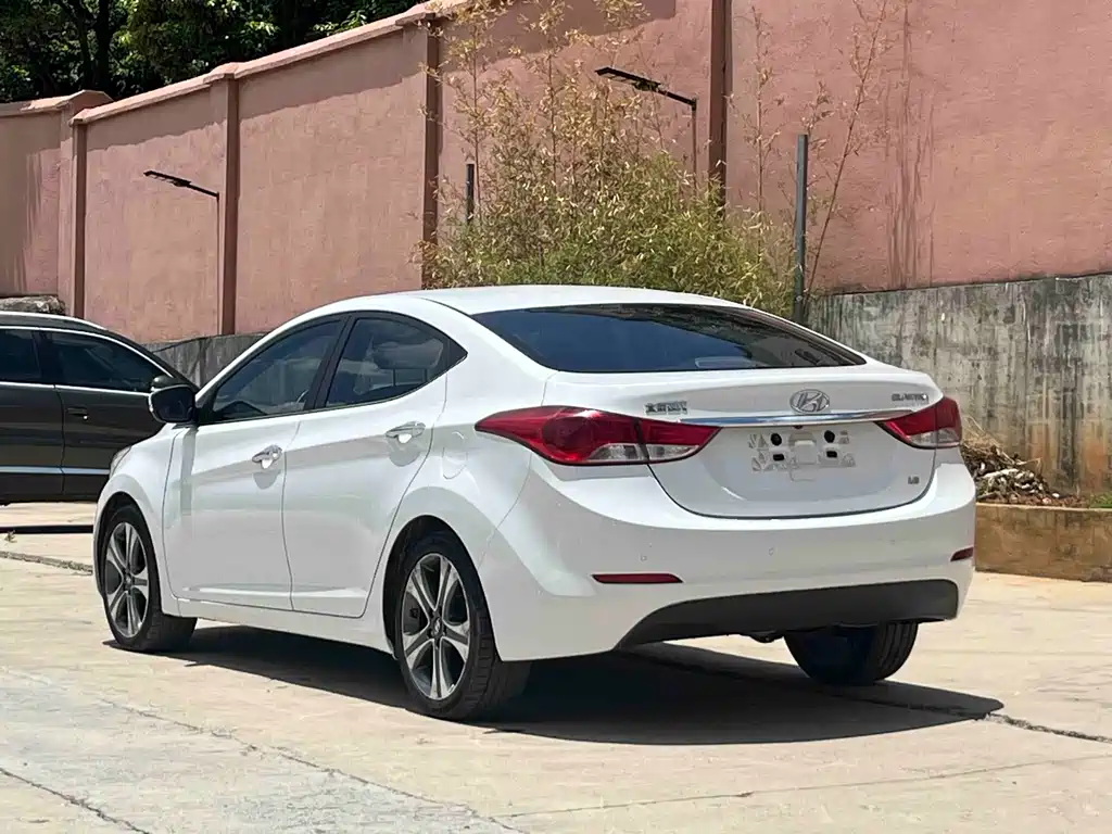 Hyundai Elantra Langdong
