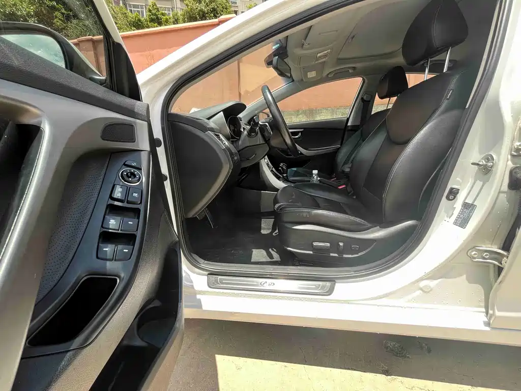 Hyundai Elantra Langdong