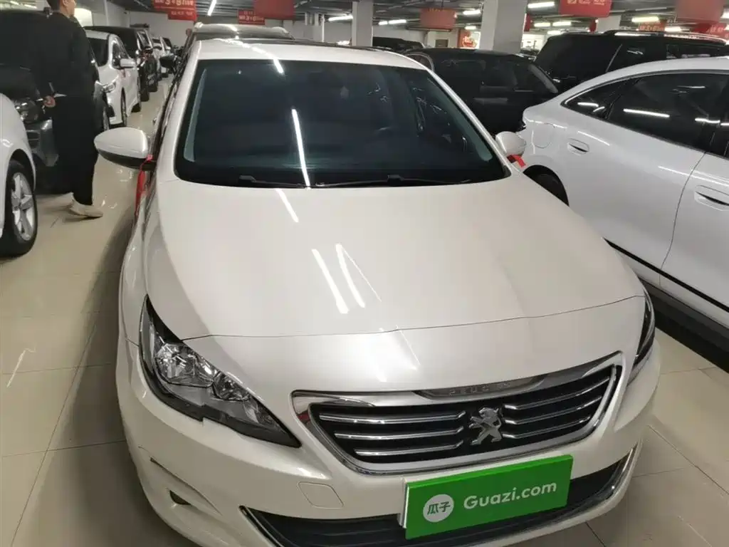 Peugeot 408