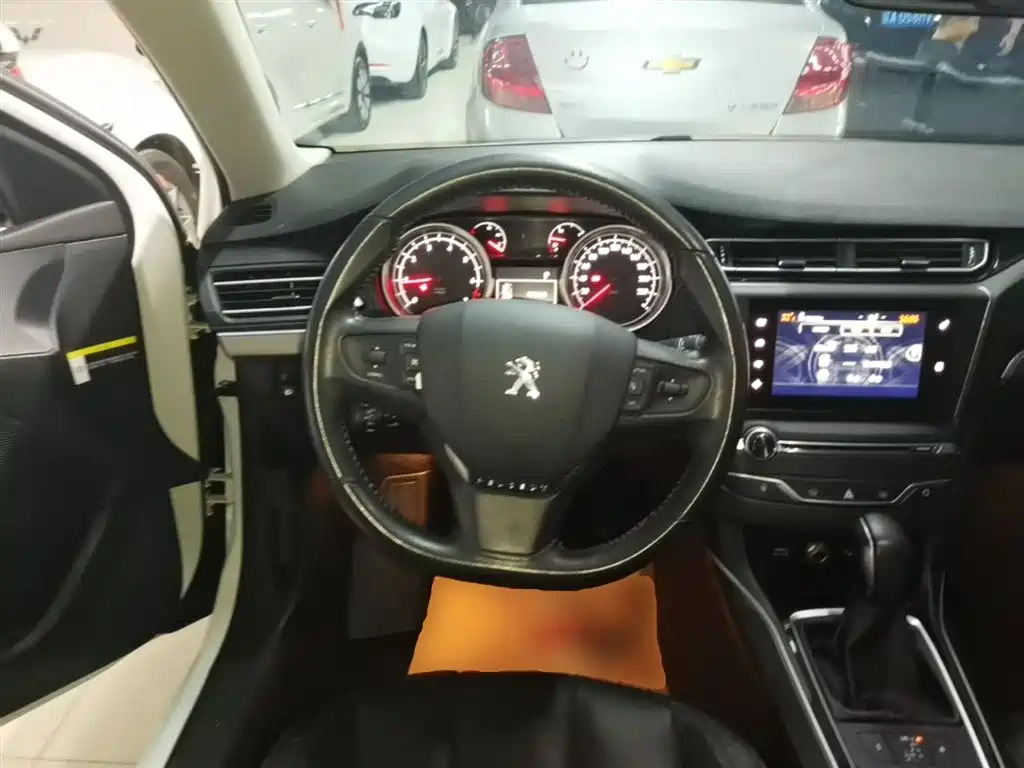 Peugeot 408