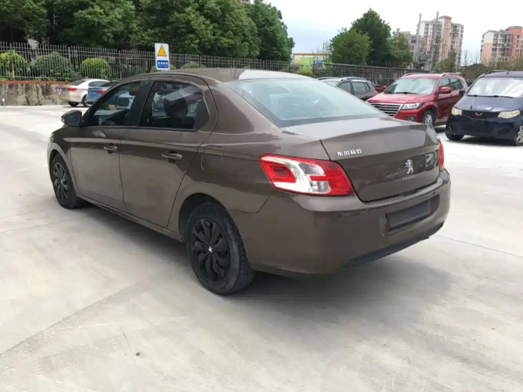 Peugeot 301
