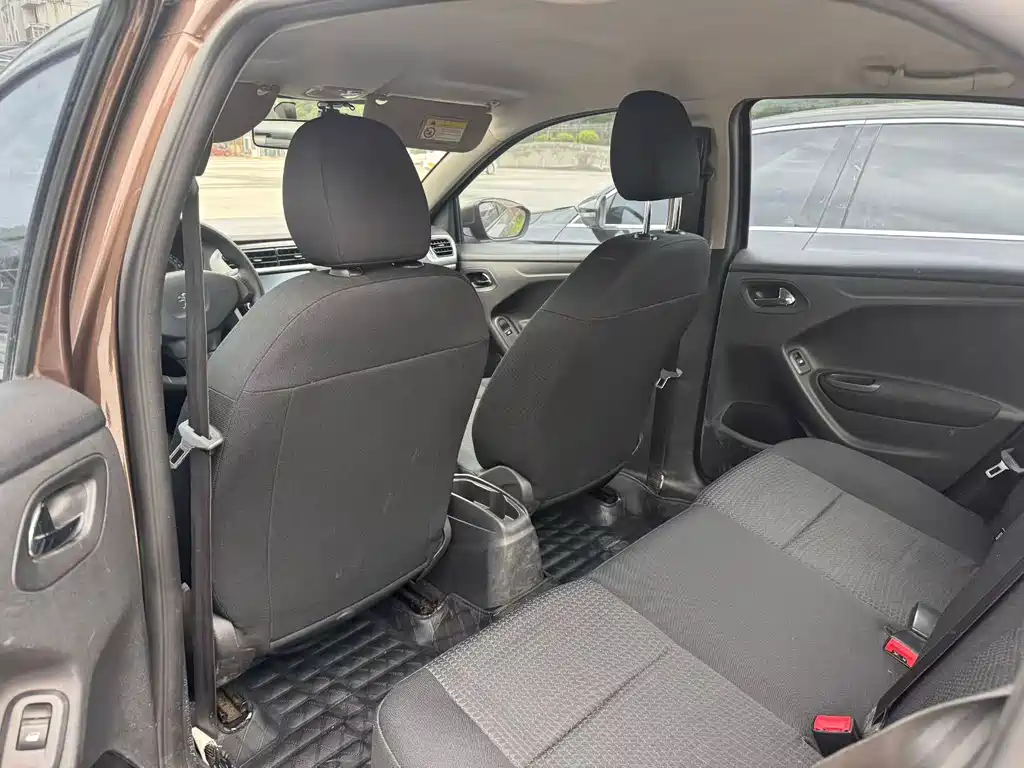 Peugeot 301