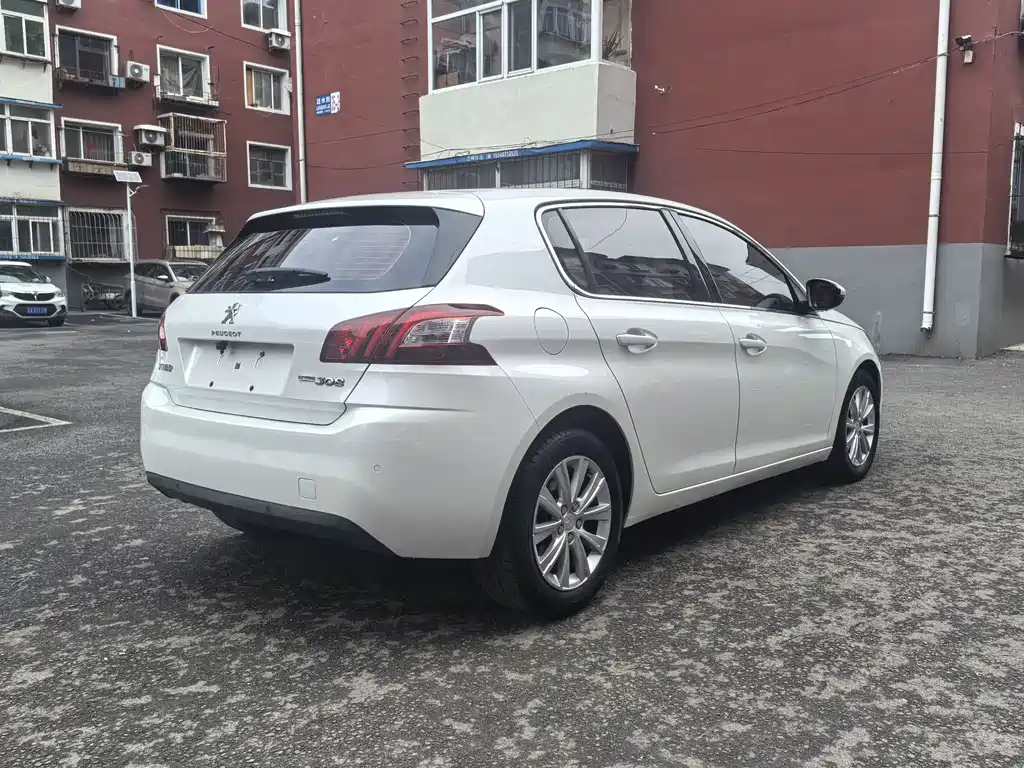 Peugeot 308S